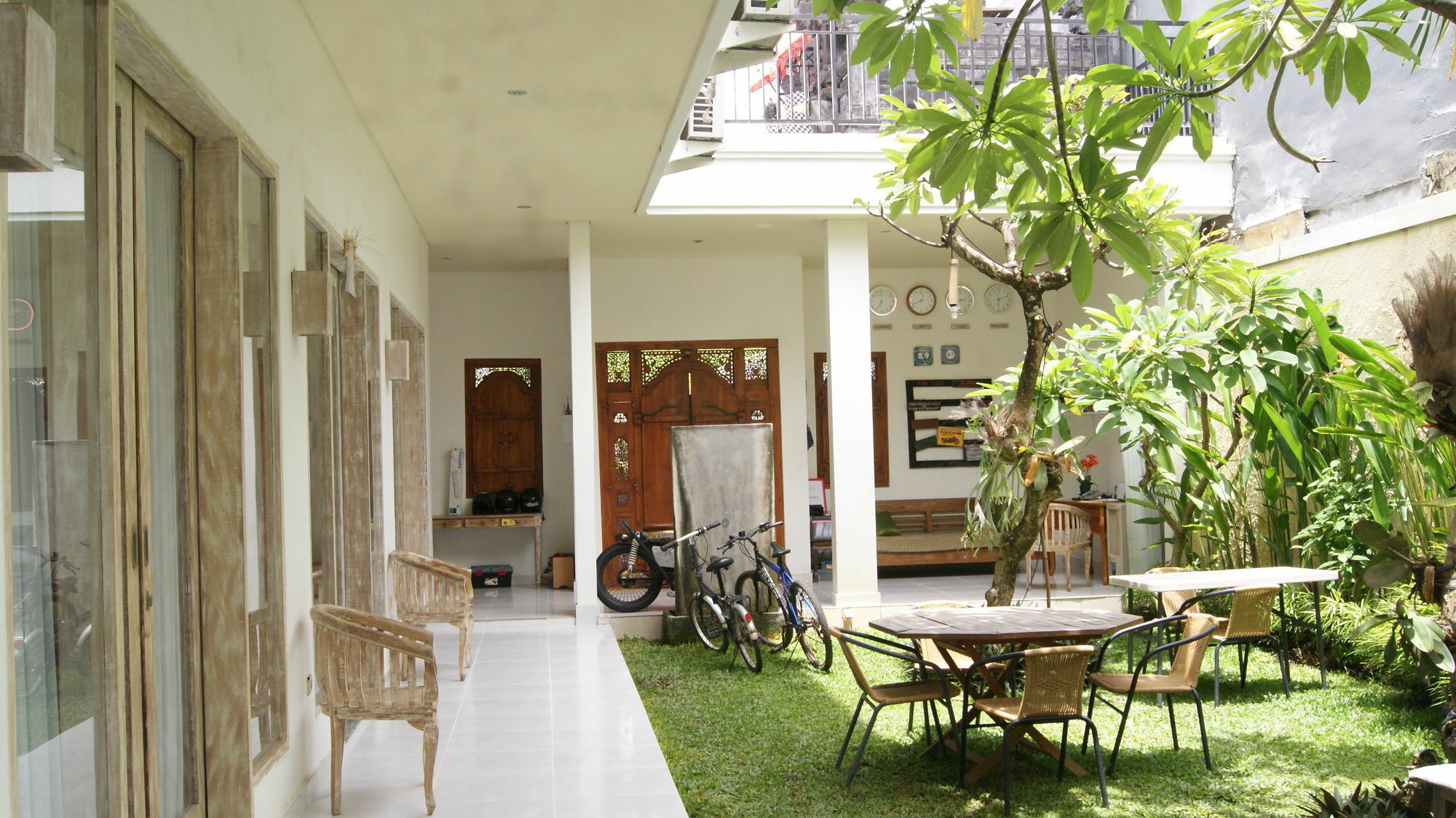 Sugiras Living Hotell Denpasar Eksteriør bilde
